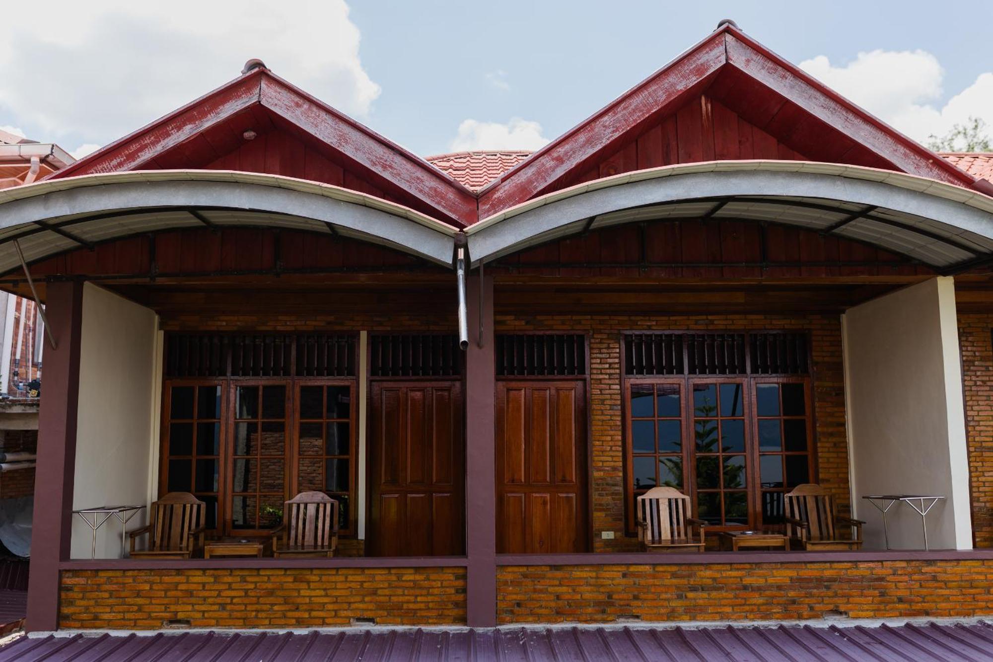 Gokhon Guest House Tuktuk Siadong Exterior foto