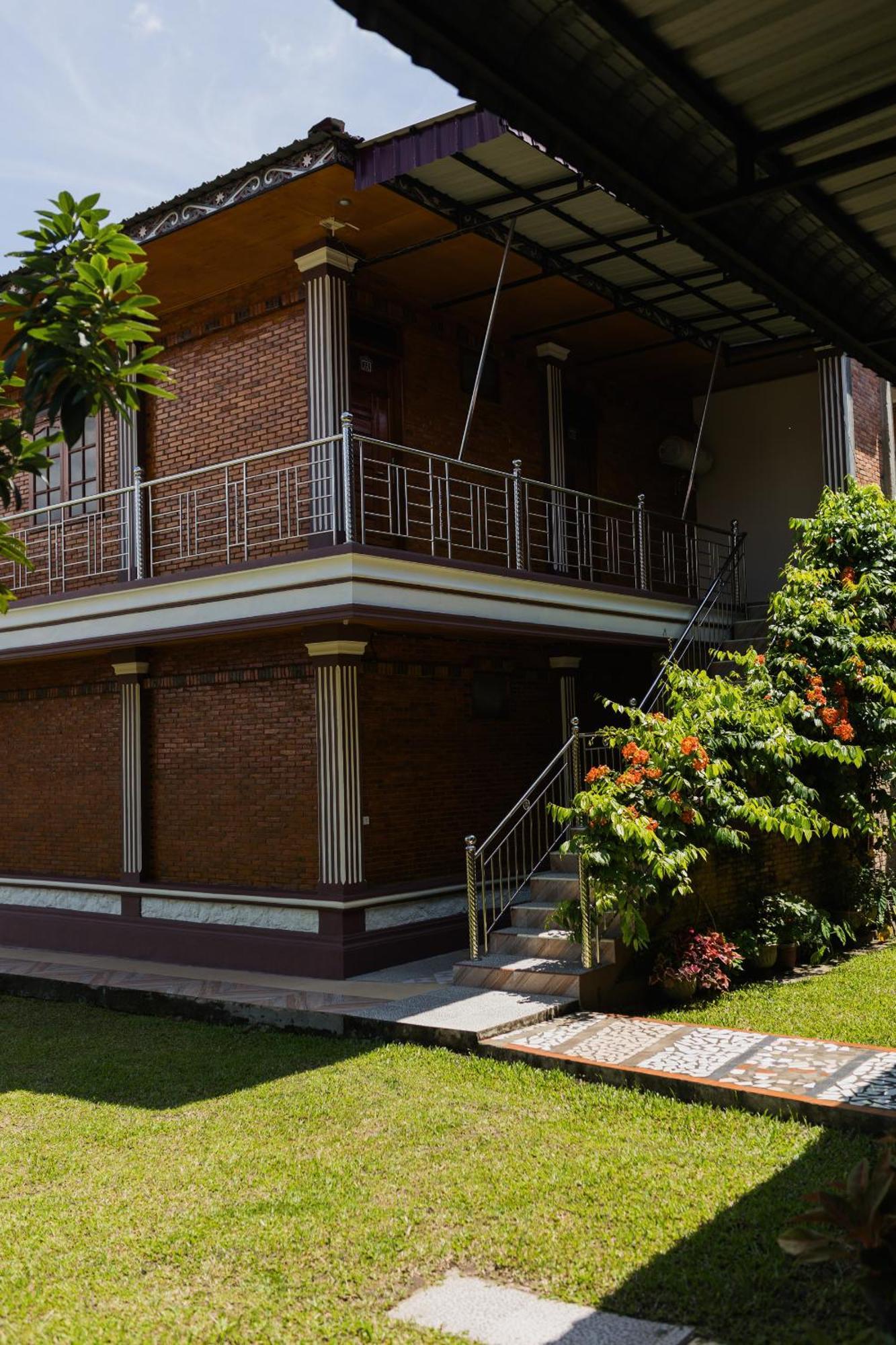 Gokhon Guest House Tuktuk Siadong Exterior foto