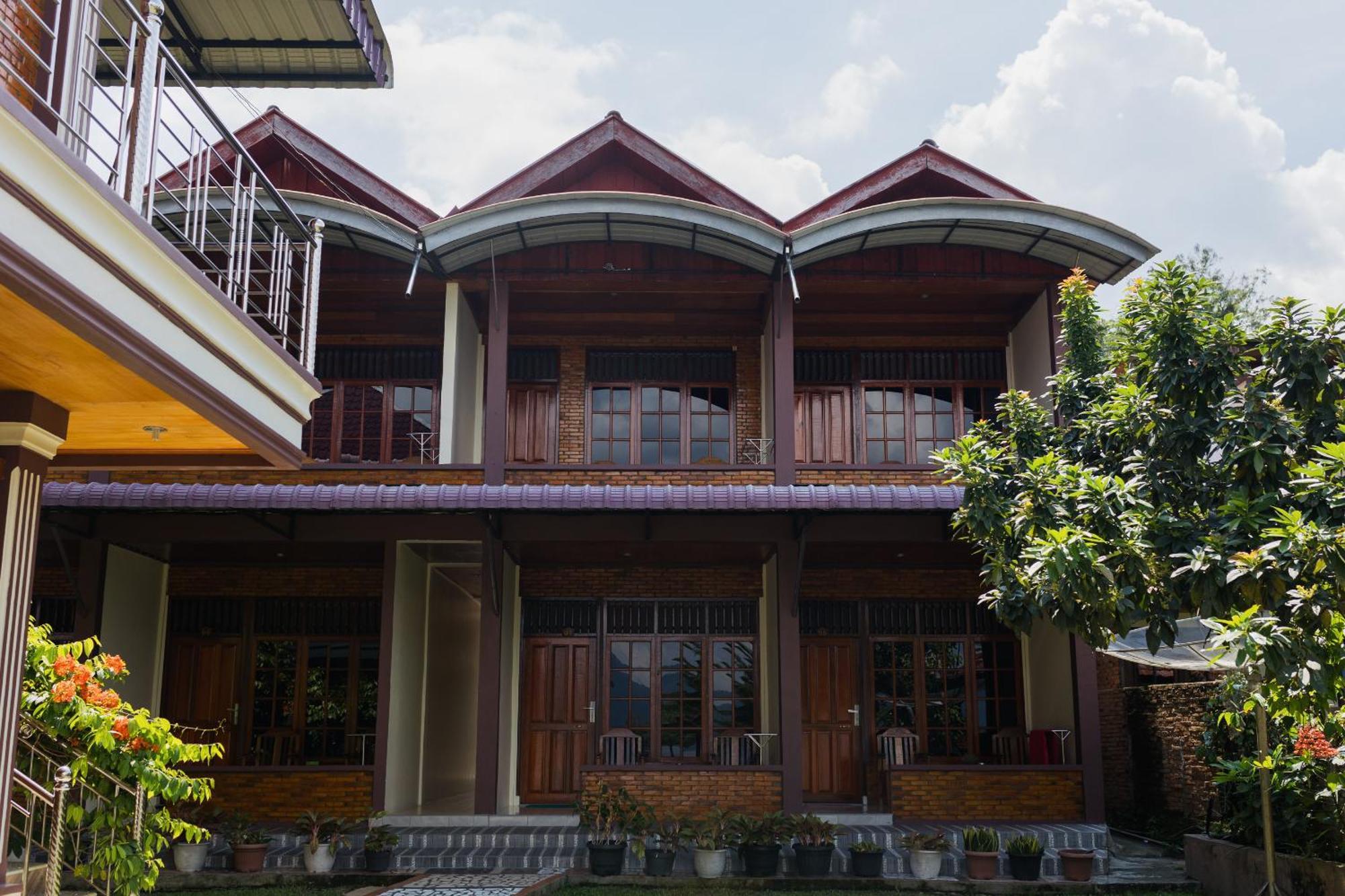 Gokhon Guest House Tuktuk Siadong Exterior foto