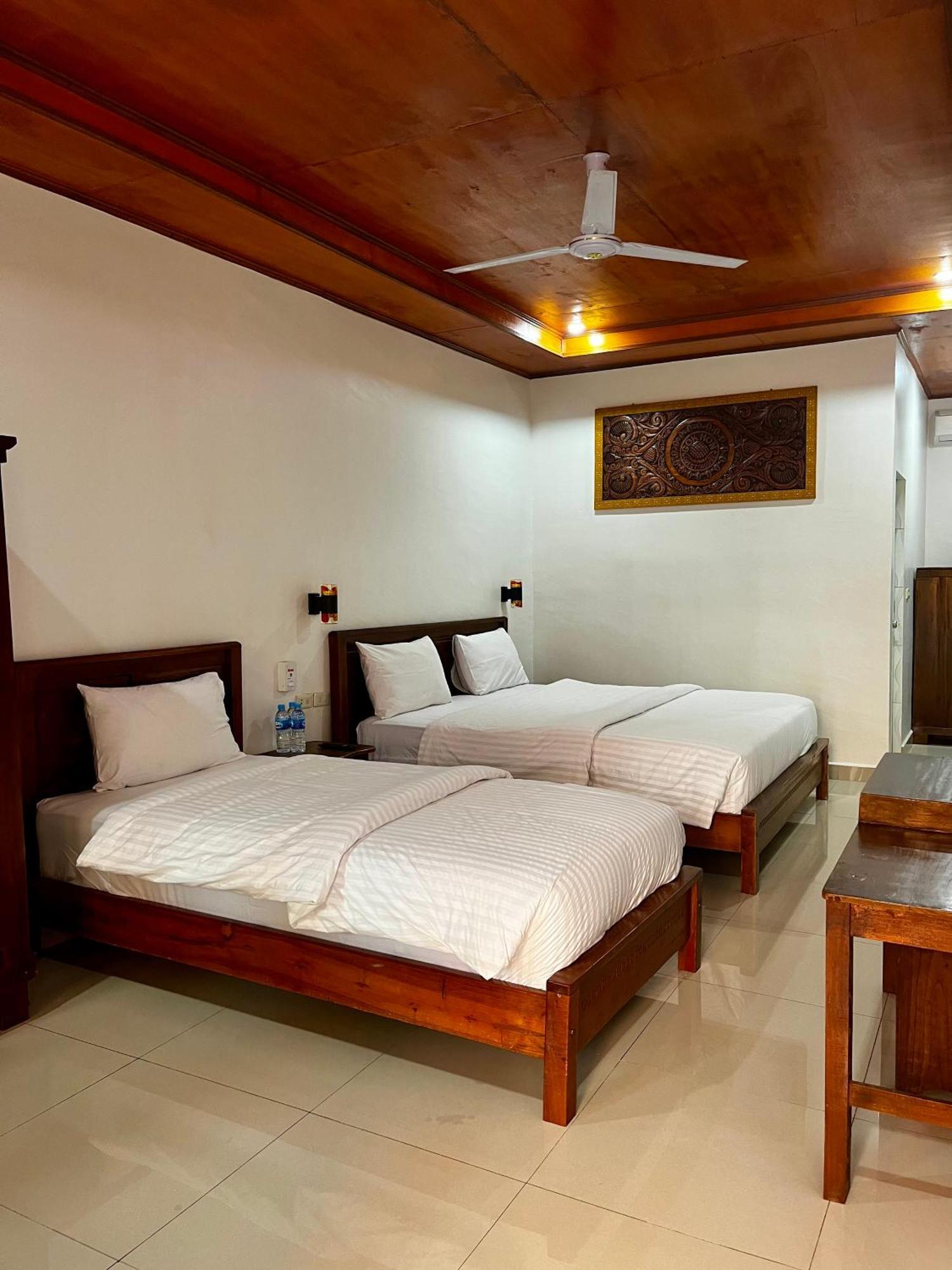 Gokhon Guest House Tuktuk Siadong Exterior foto