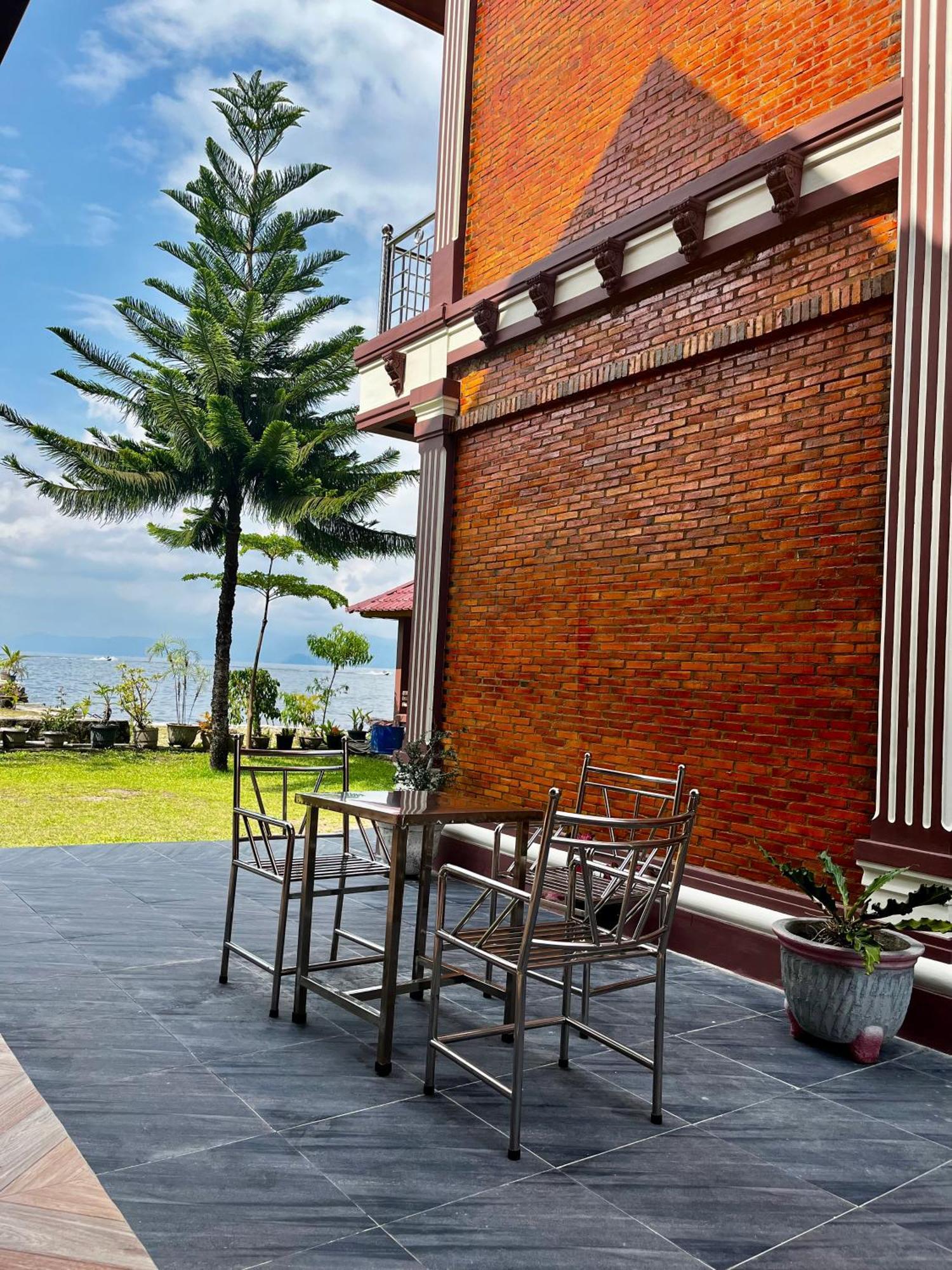 Gokhon Guest House Tuktuk Siadong Exterior foto