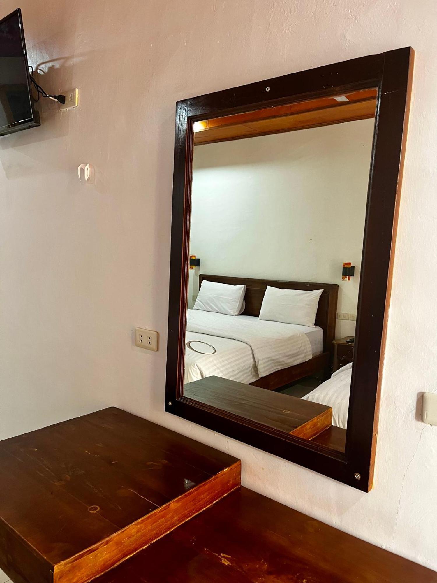 Gokhon Guest House Tuktuk Siadong Exterior foto